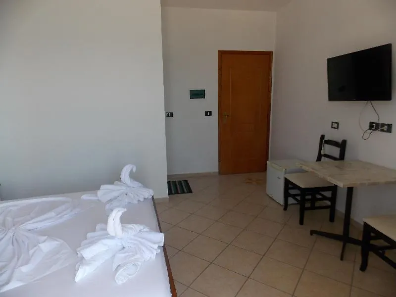 Hotel Real Sarandë 3*,  Albania